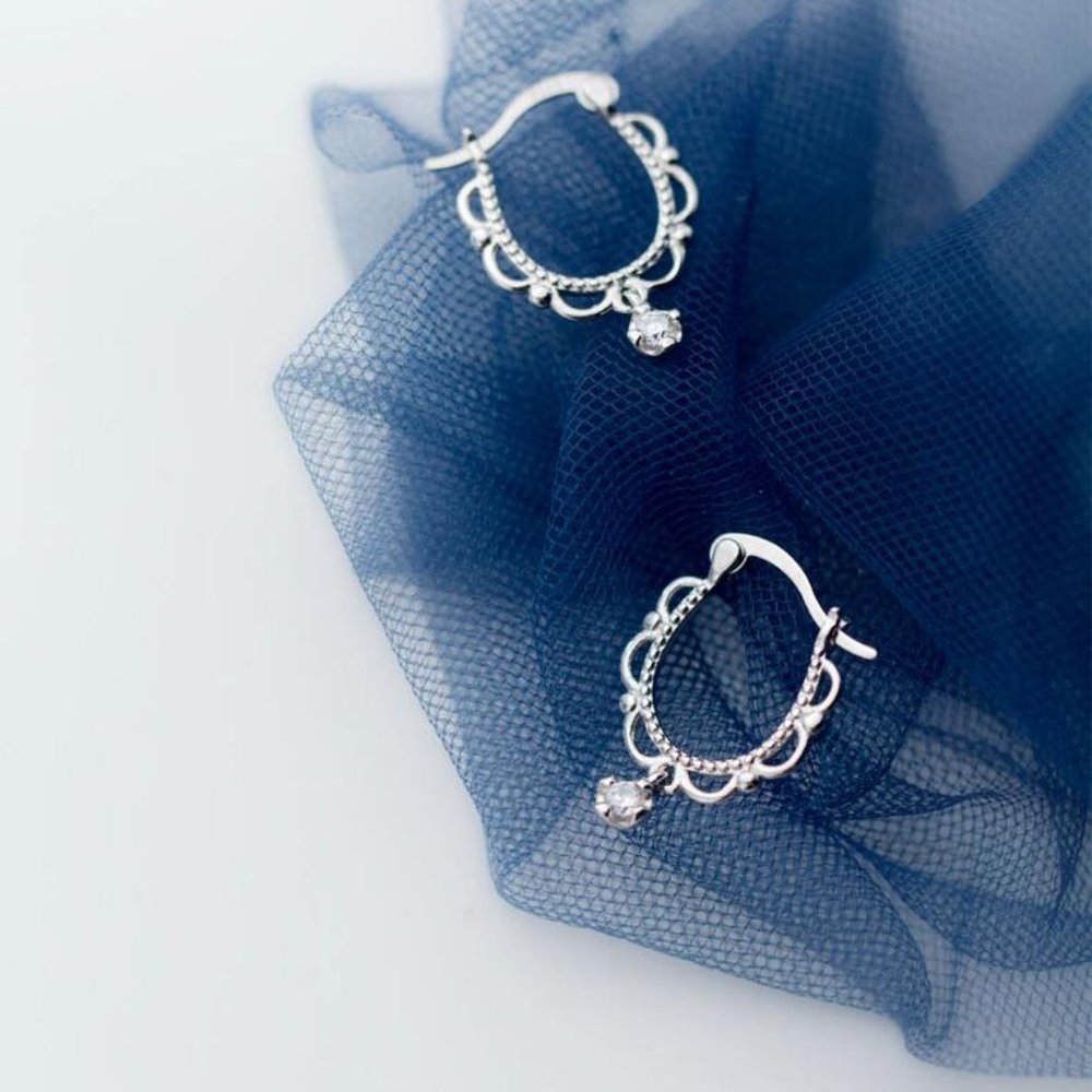 *NEW 925 Sterling Silver Lace Diamond Huggie Hoops - Picture 9 of 11